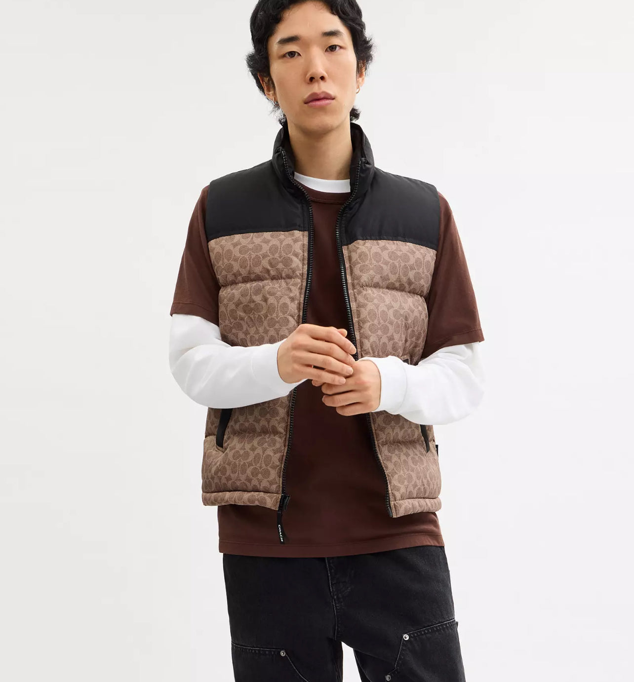 Coach Signature Down Vest In Recycled - Tan Signature