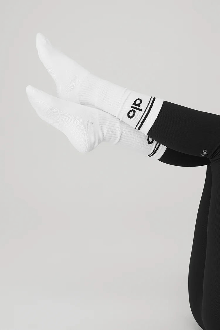 Alo Yoga Women's Throwback Barre Sock - White/Black