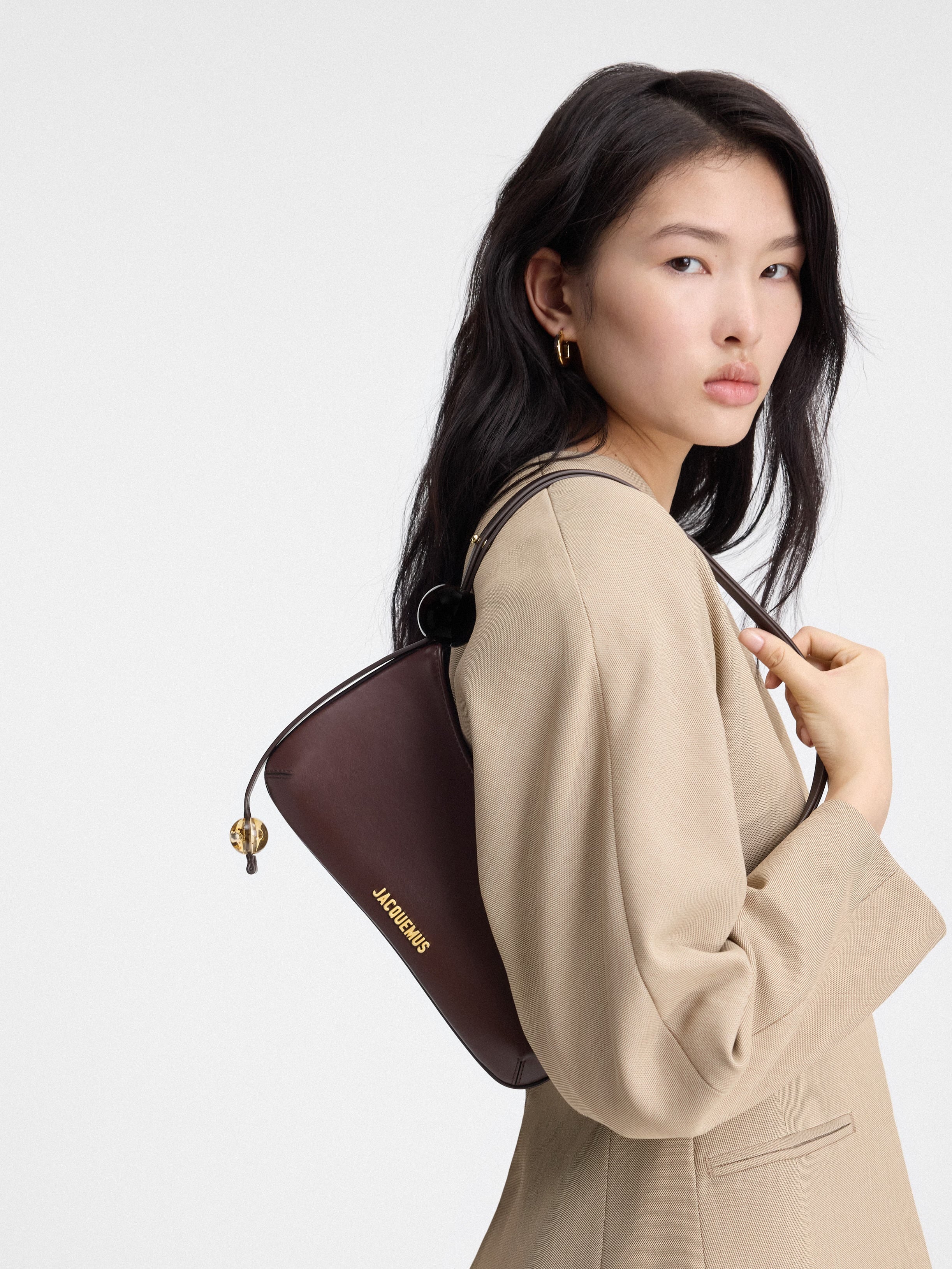 Jacquemus The Bisou Perle - Medium Brown