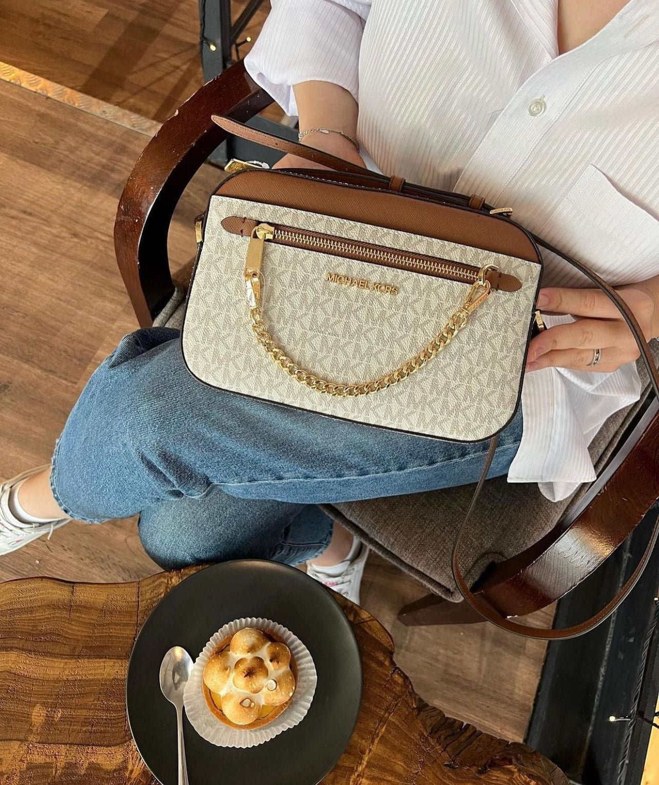 Michael Kors Jet Set Large Logo Crossbody -VANILLA Kadın Deri Çanta