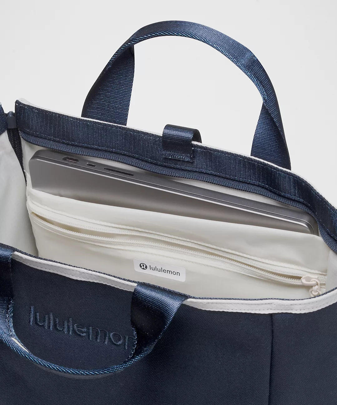 Lululemon Racket Bag 19L - Club Blue / White – Kanadadan Kapına
