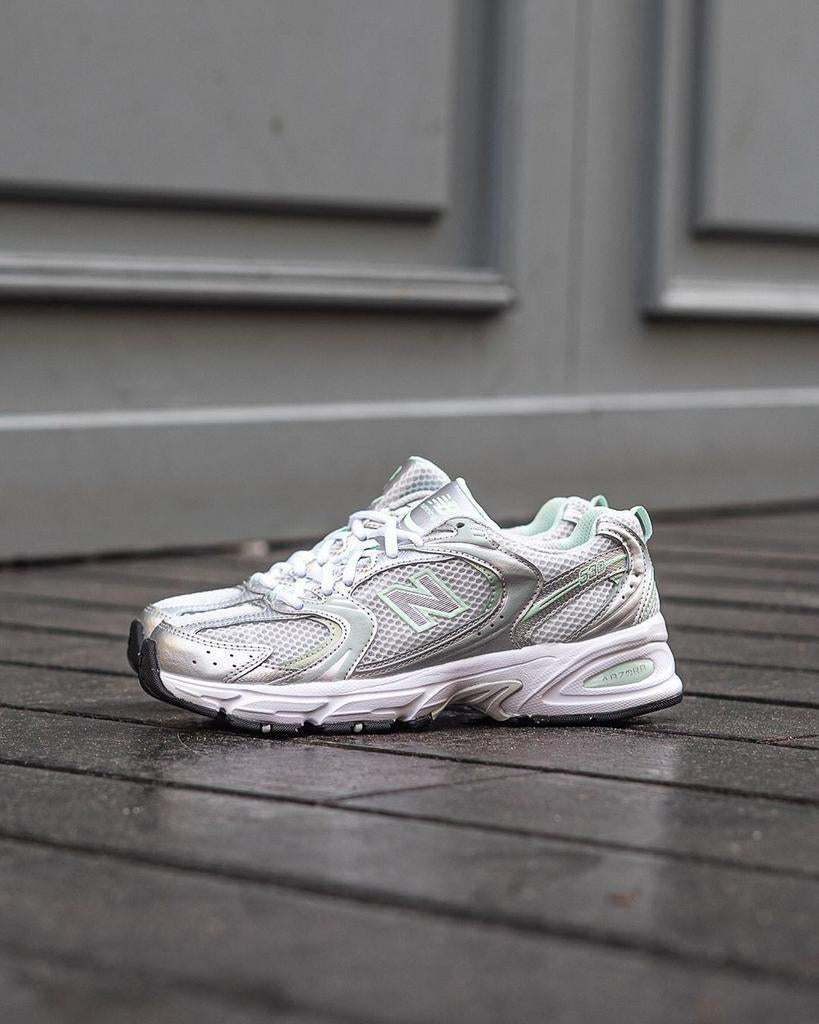 New Balance 530 Sneaker  White with Summer Fog and Cosmic Jade MR530ZEL - HEMEN TESLİMDE