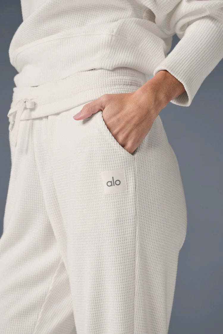 Alo Yoga Waffle Weekend Escape Jogger-Ivory – Kanadadan Kapına