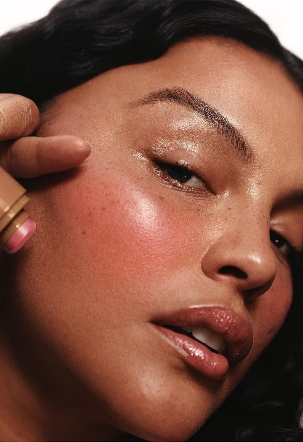 Rhode Pocket Blush  -  freckle -  neutral peach - Hemen Teslimde