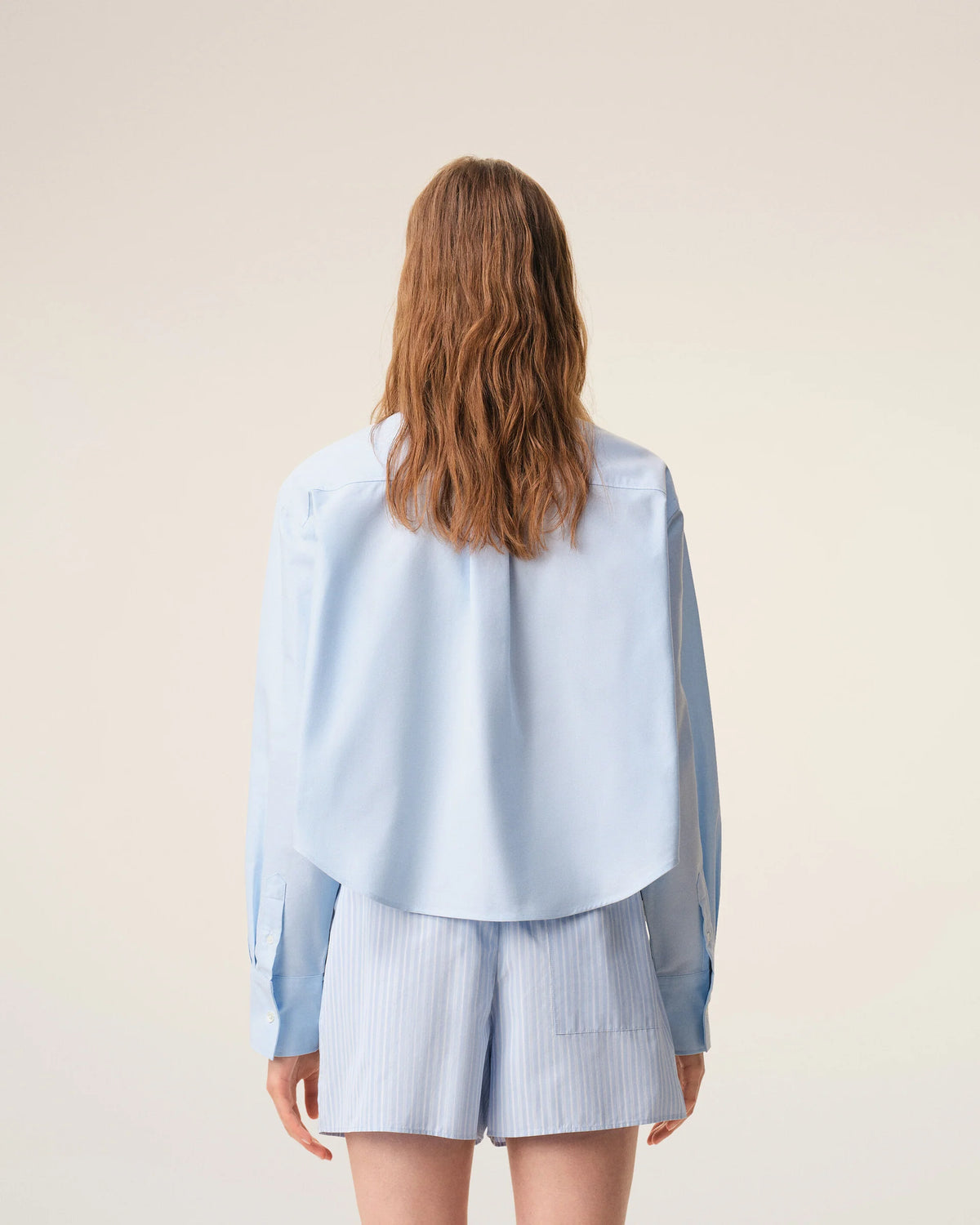 Ami Paris Blue cropped cotton shirt with embossed Ami de Coeur   -  SKY BLUE