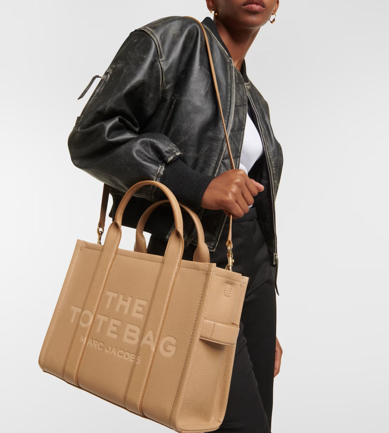 Marc Jacobs The Leather Medium Tote Bag - Camel