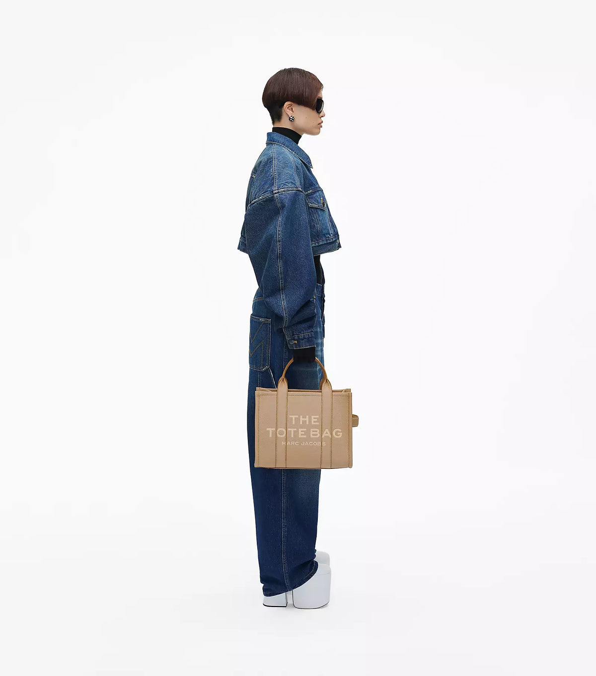 Marc Jacobs The Leather Medium Tote Bag - Camel