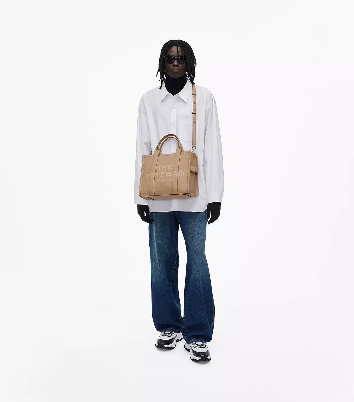 Marc Jacobs The Leather Medium Tote Bag - Camel