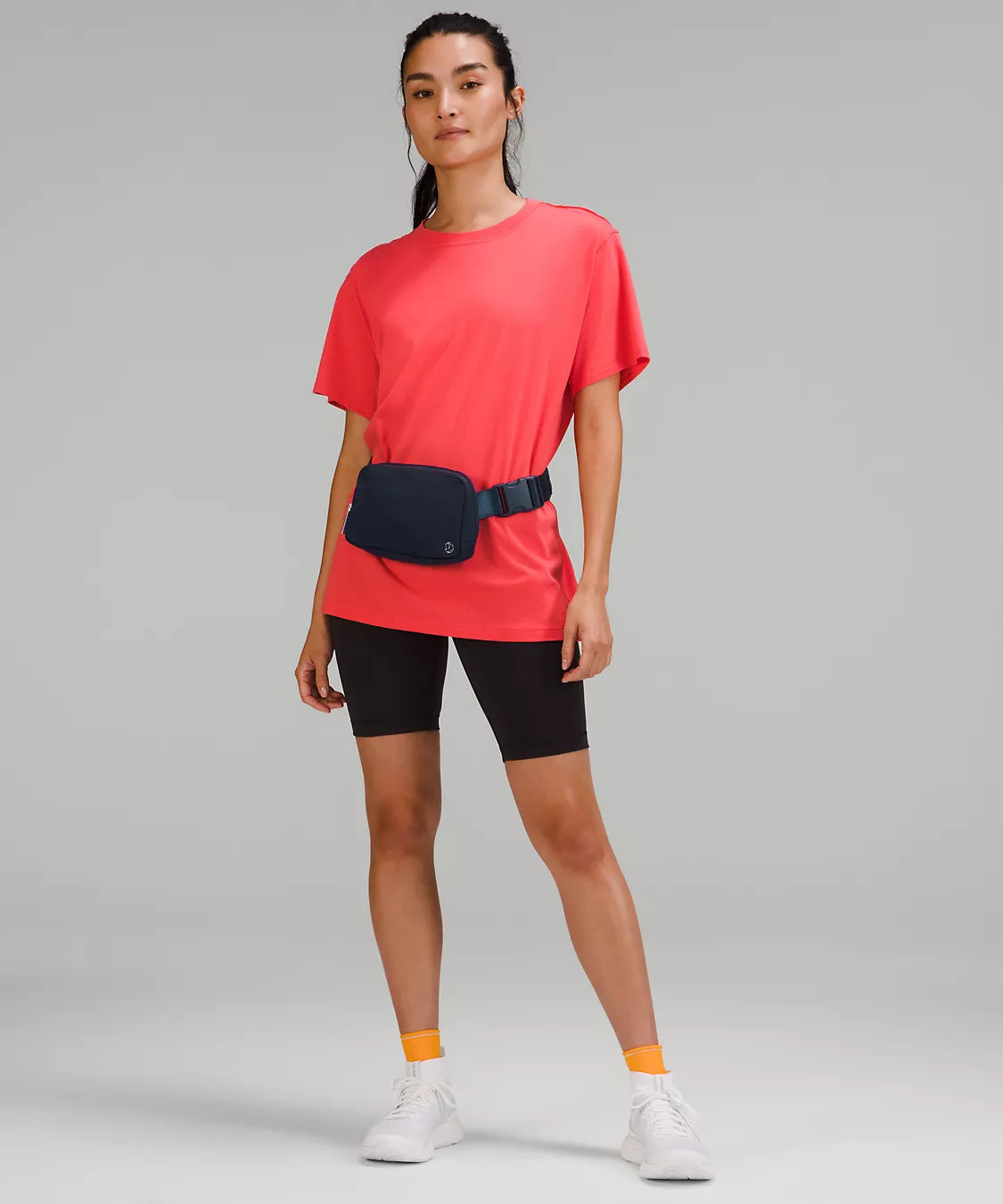 Lululemon Everywhere Belt Bag 1L   -  True Navy