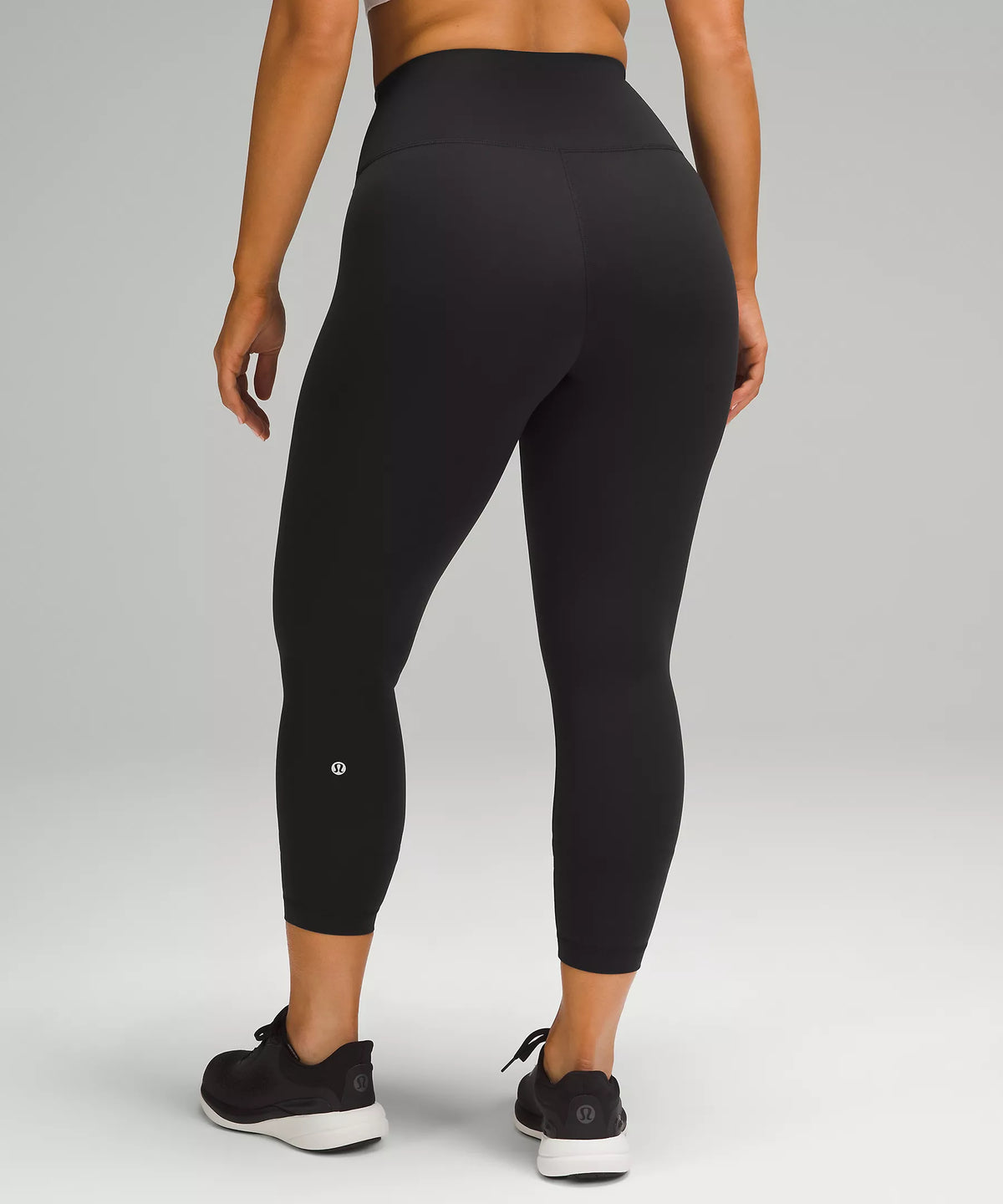 Lululemon  Wunder Train Contour Fit High-Rise Tight 25"  -  Black