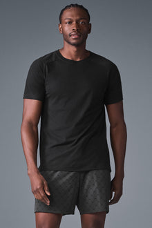 Alo Yoga Men's Triumph Raglan Tee - Black