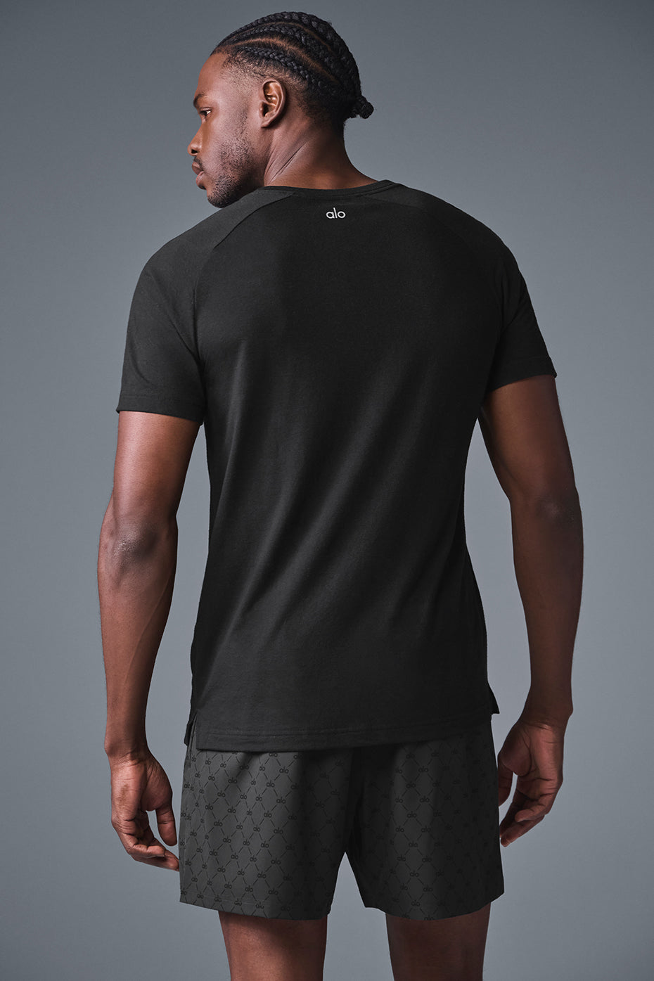 Alo Yoga Men's Triumph Raglan Tee - Black