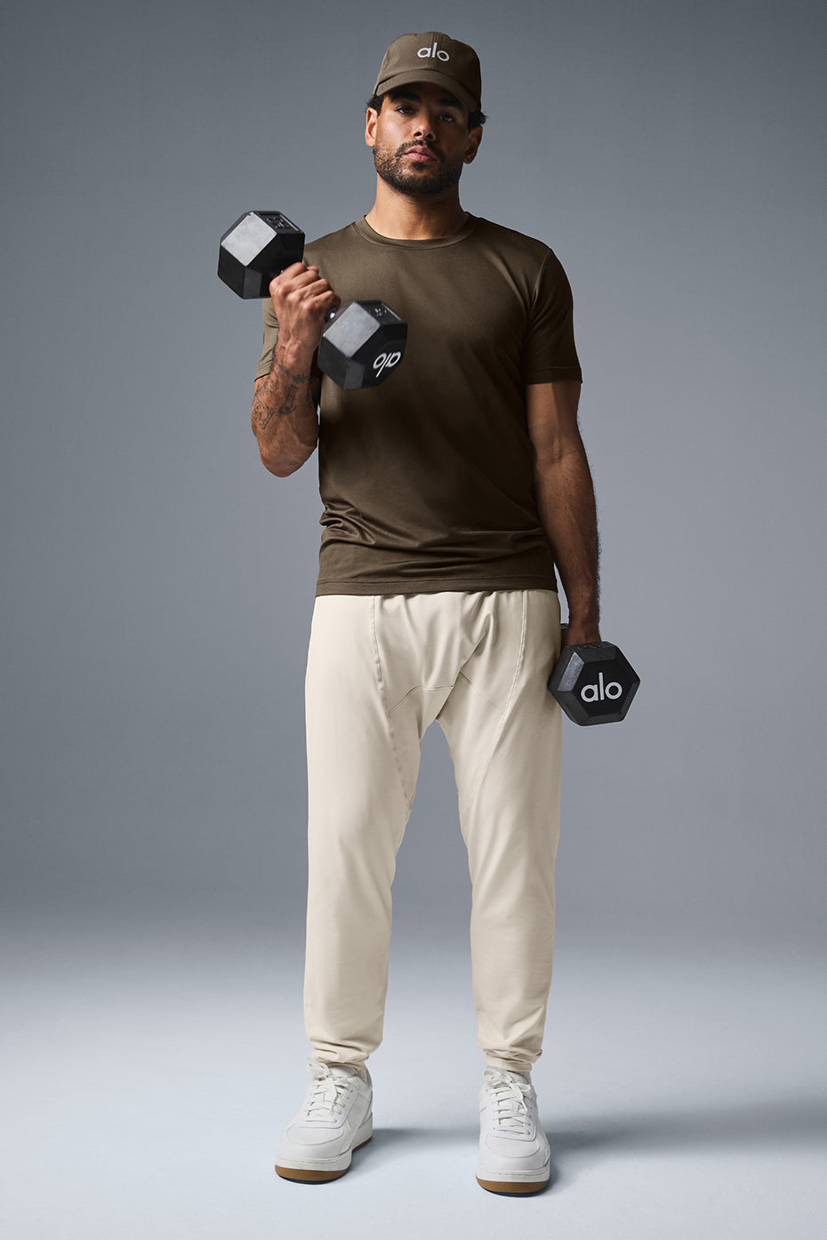 Alo Yoga Men's Conquer Reform Crewneck Short Sleeve - Espresso