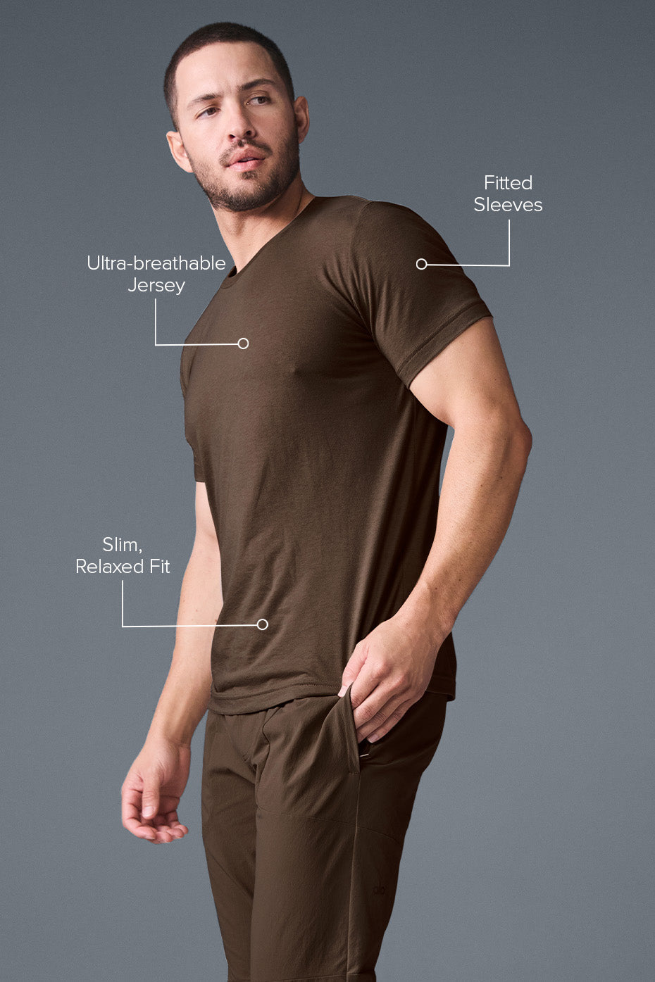 Alo Yoga Men's Triumph Tee - Espresso