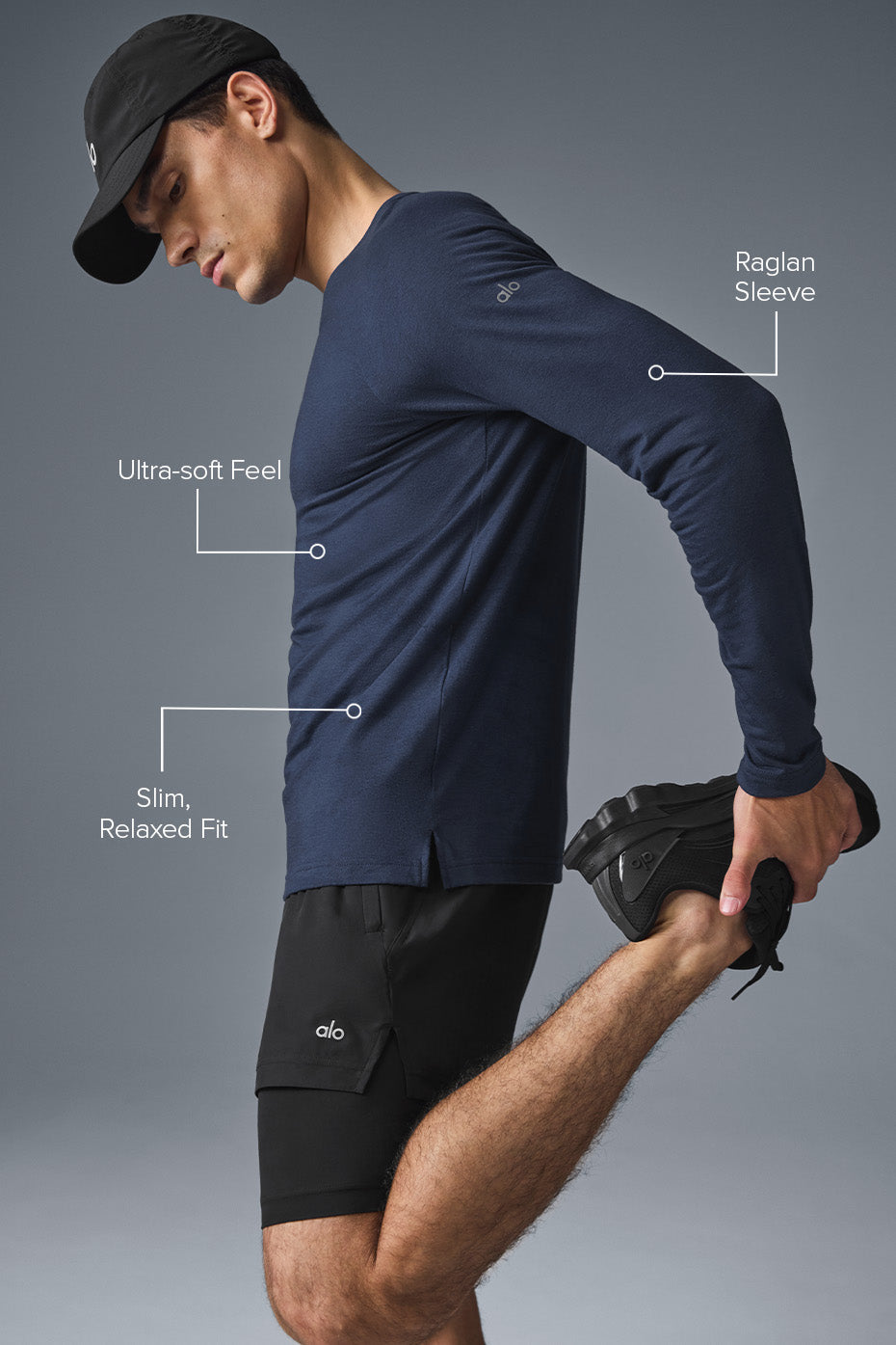 Alo Yoga Men's Triumph Long Sleeve Tee - Navy