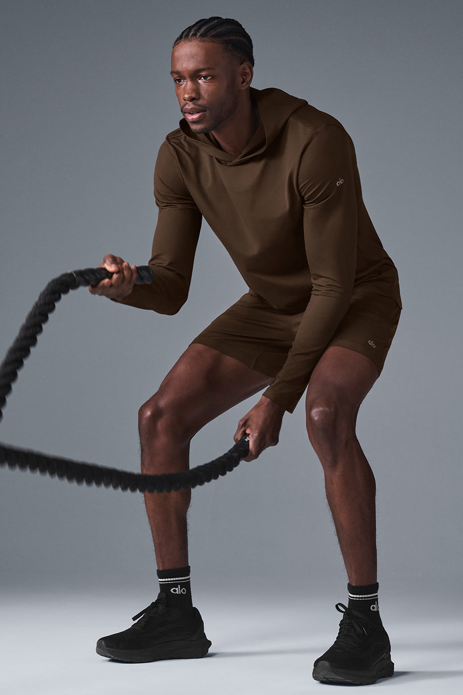 Alo Yoga  Men's Conquer Reform Long Sleeve With Hood  -  Espresso