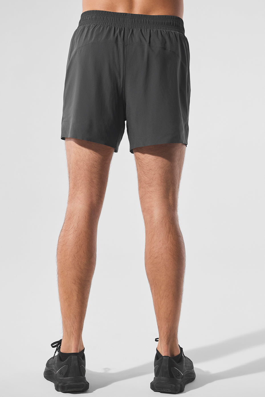 Alo Yoga Men's 5" Adapt Running Short Anthracite