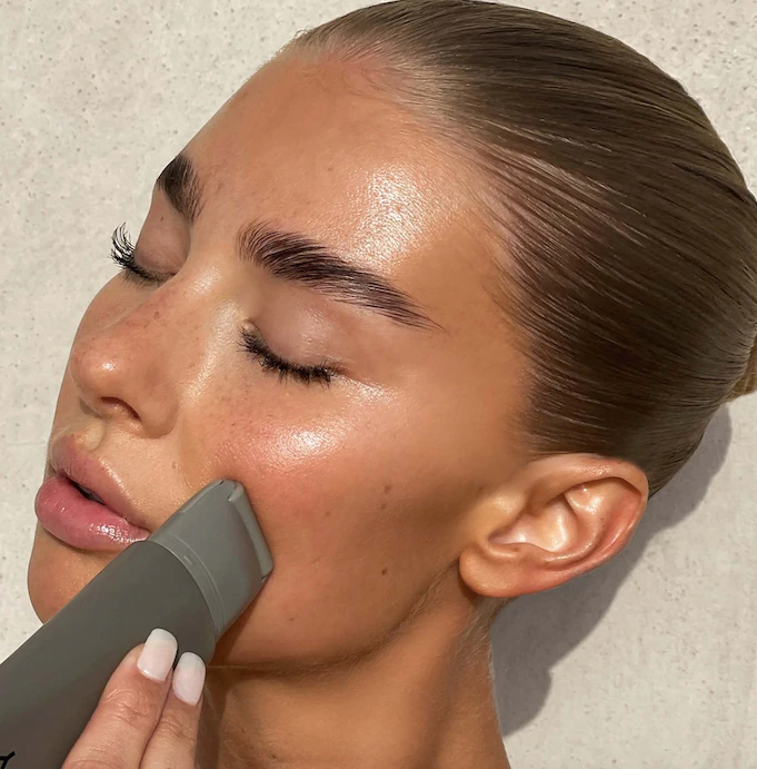 REFY Glow and Sculpt Face Serum Primer - 40 mL