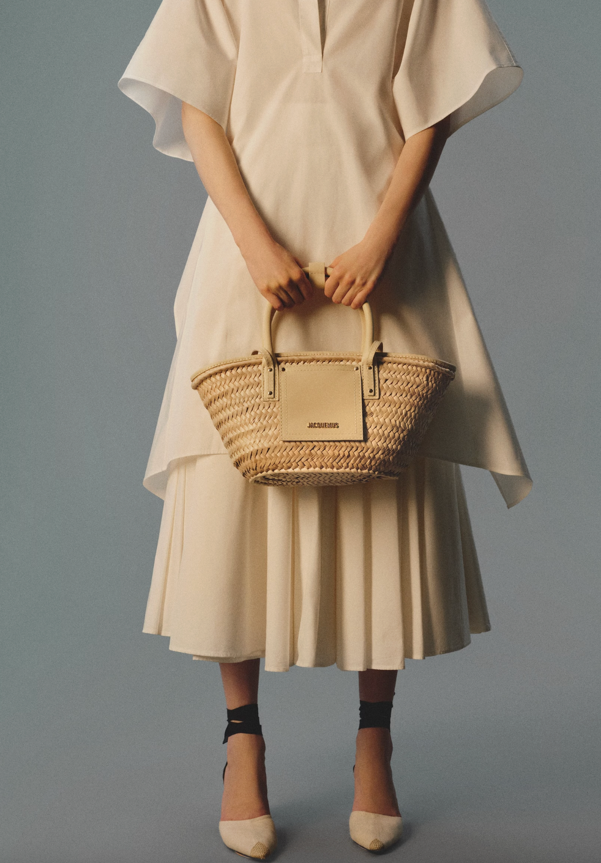 JACQUEMUS The Small Soli Basket - Ivory