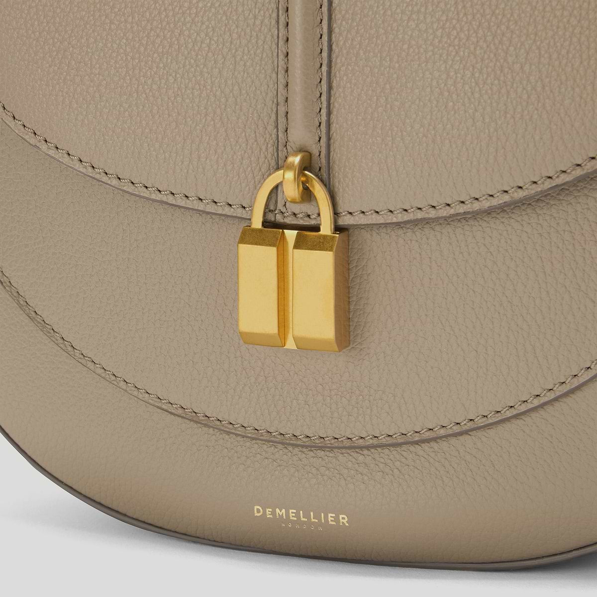DeMellier The Siena Saddle Light Taupe Small Grain