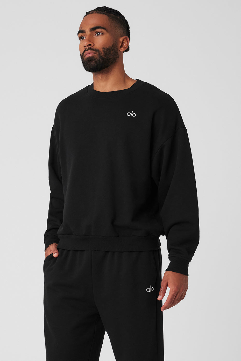 Alo Yoga Men's Accolade Crew Neck Pullover - Black