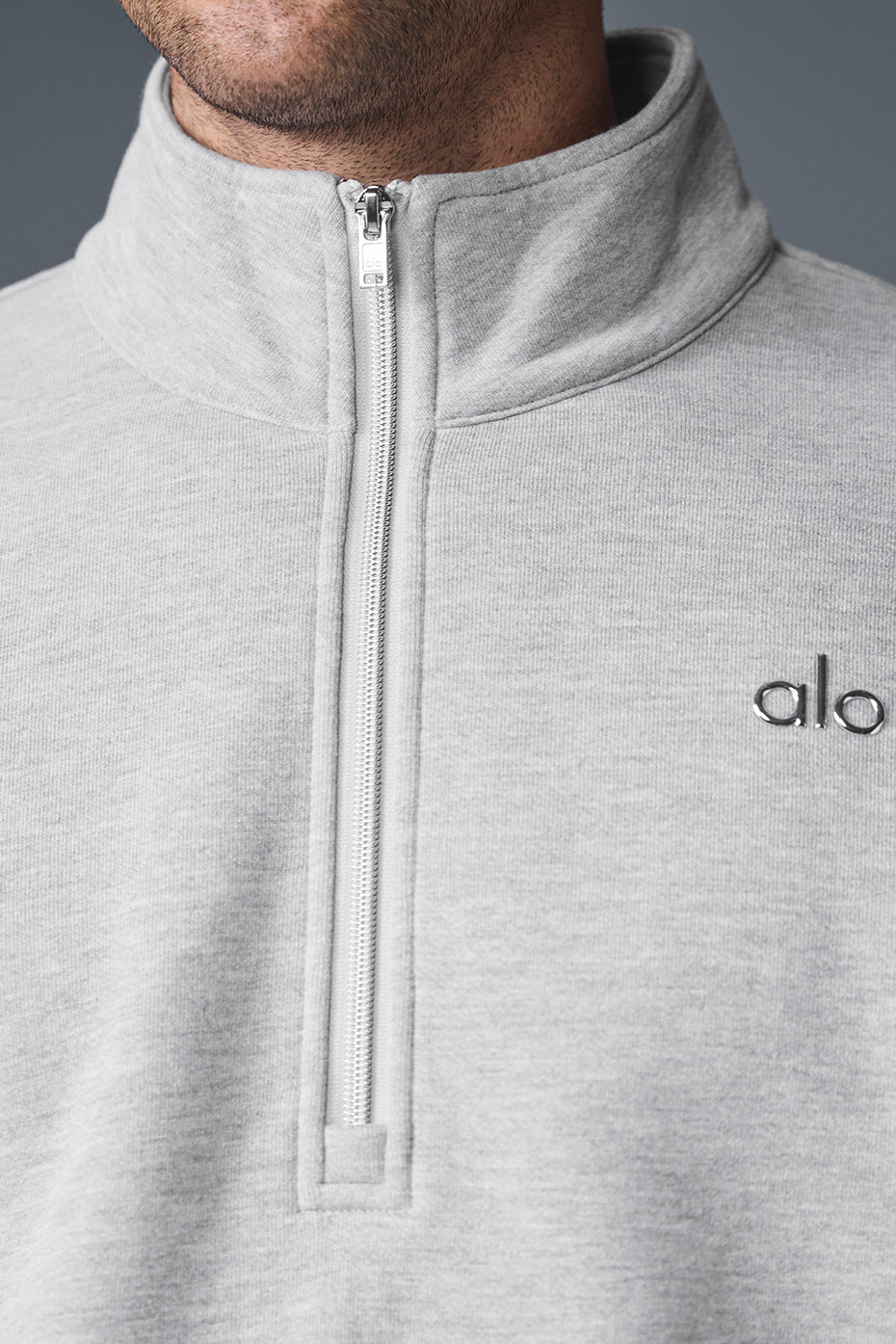 Alo Yoga Men's Accolade 1/4 Zip Pullover - Athletic Heather Grey