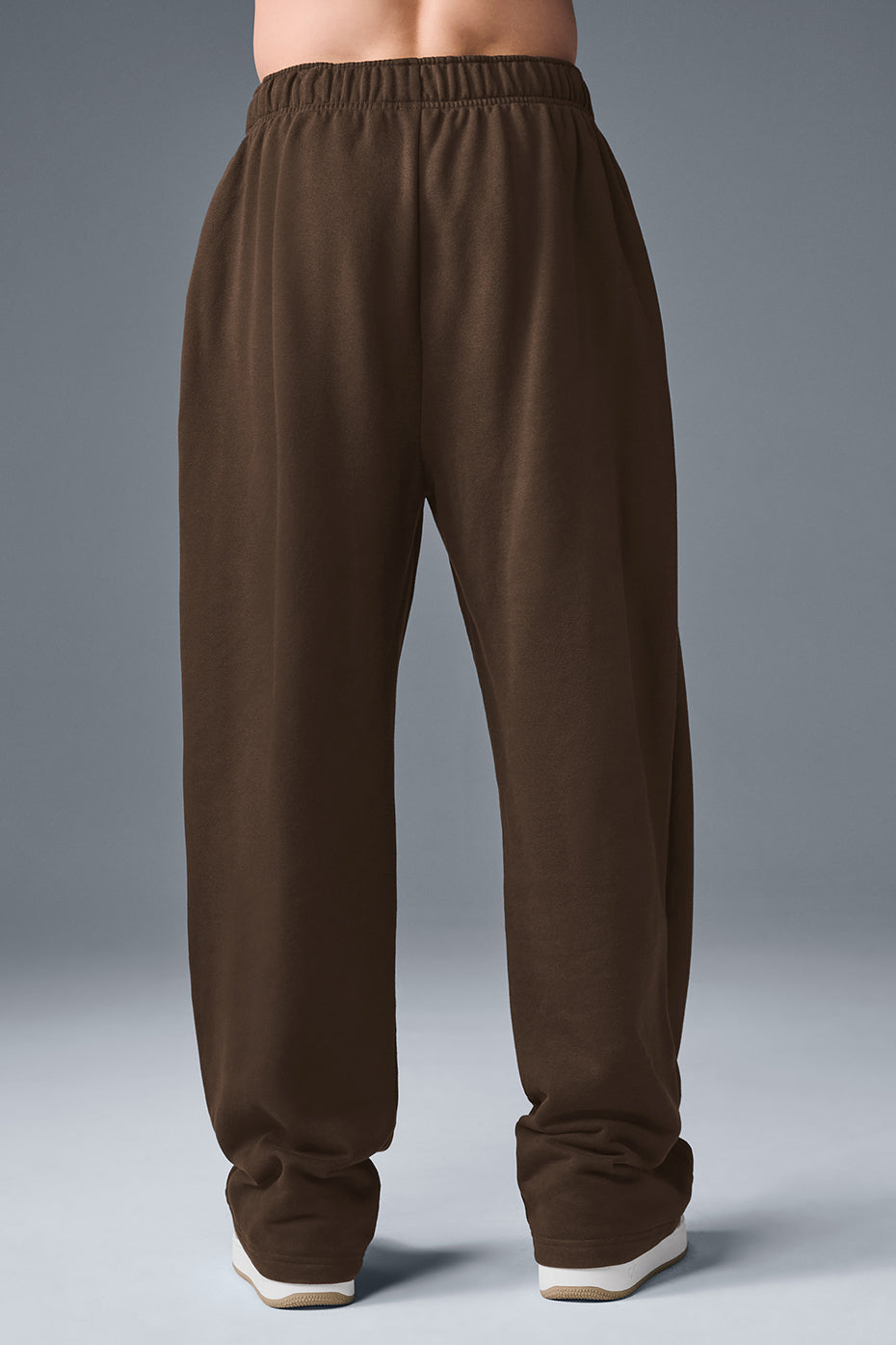 Alo Yoga Men's Accolade Straight Leg Sweatpant Espresso