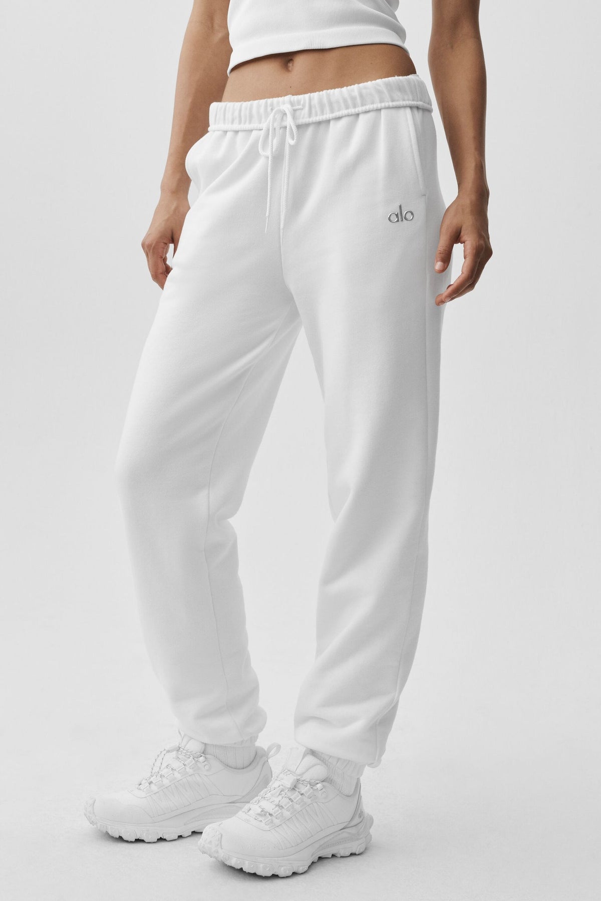 Alo Yoga Accolade Sweatpant-White