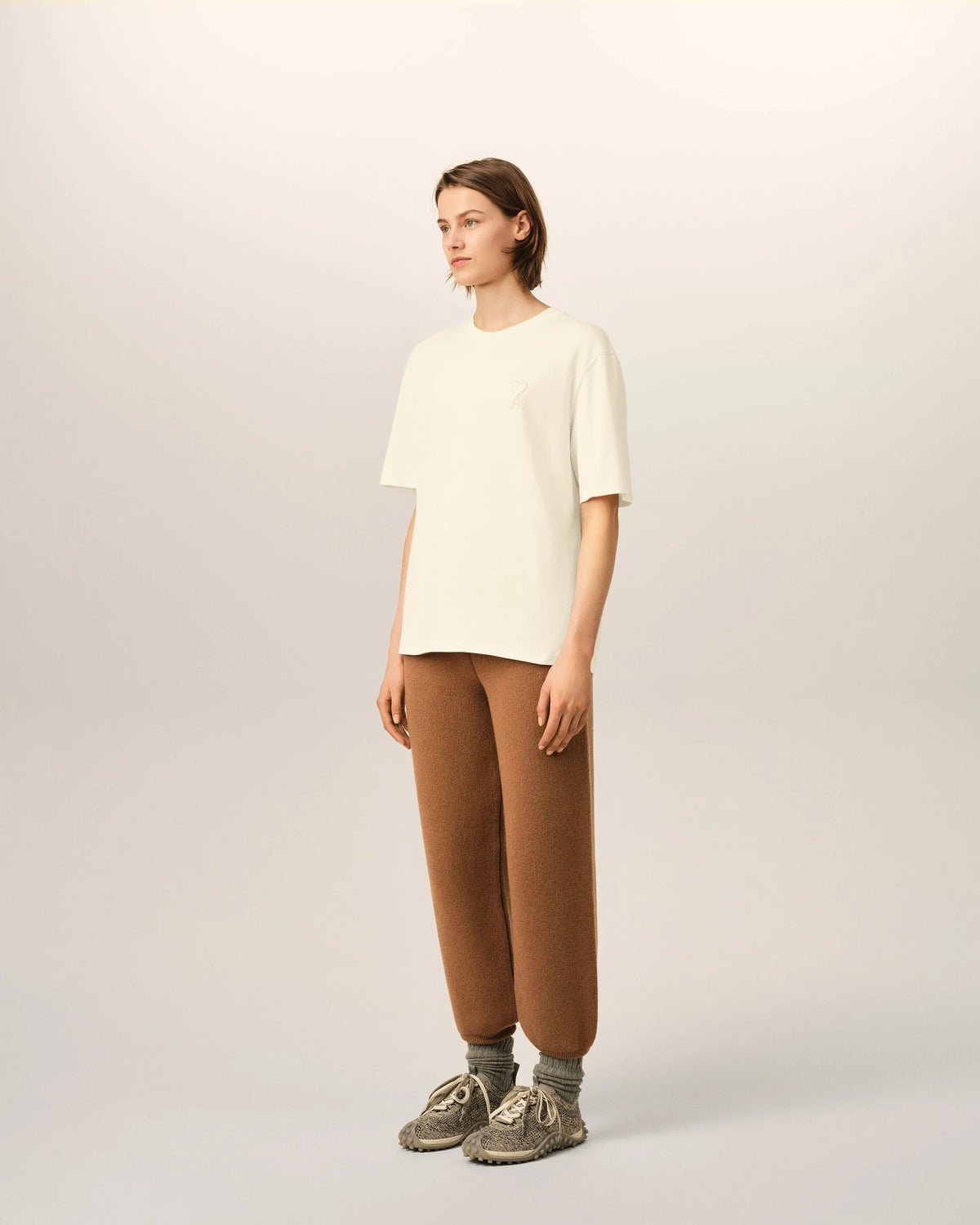 Ami Paris Unisex White cotton t-shirt with embossed Ami de Coeur  -   IVORY