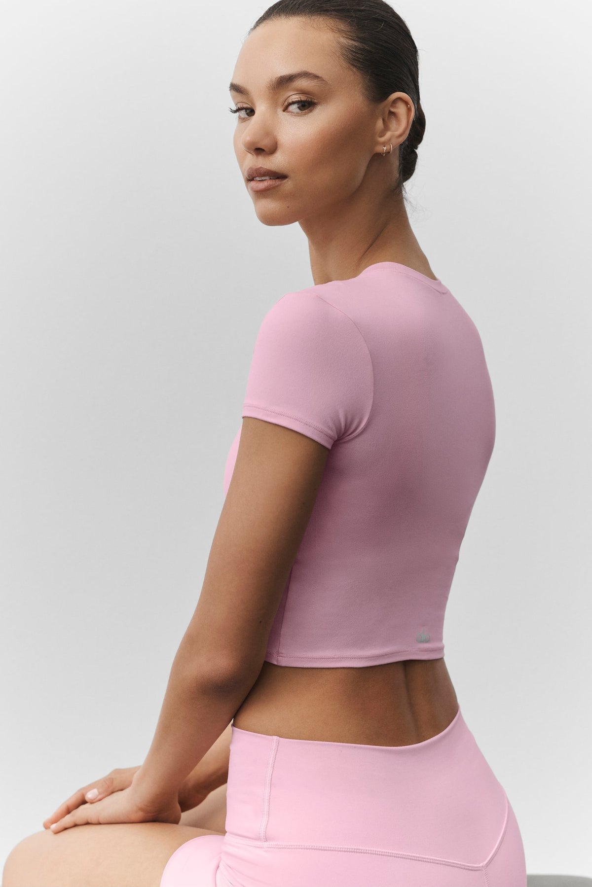 Alo Yoga Alosoft Crop Finesse Short Sleeve  - Pink Marshmallow