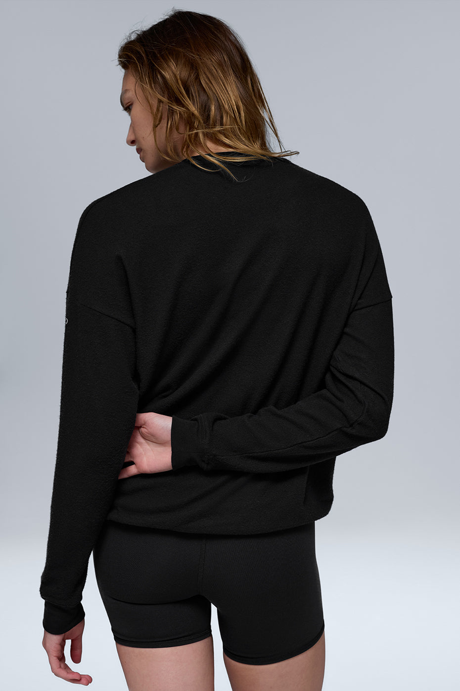Alo Yoga Soho Pullover-Black