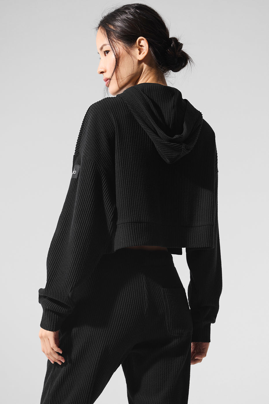 alo yoga muse hoodie xs アロ ミューズ フーディー Alo Yoga Women's Muse Hoodie - Black – Kanadadan Kapına