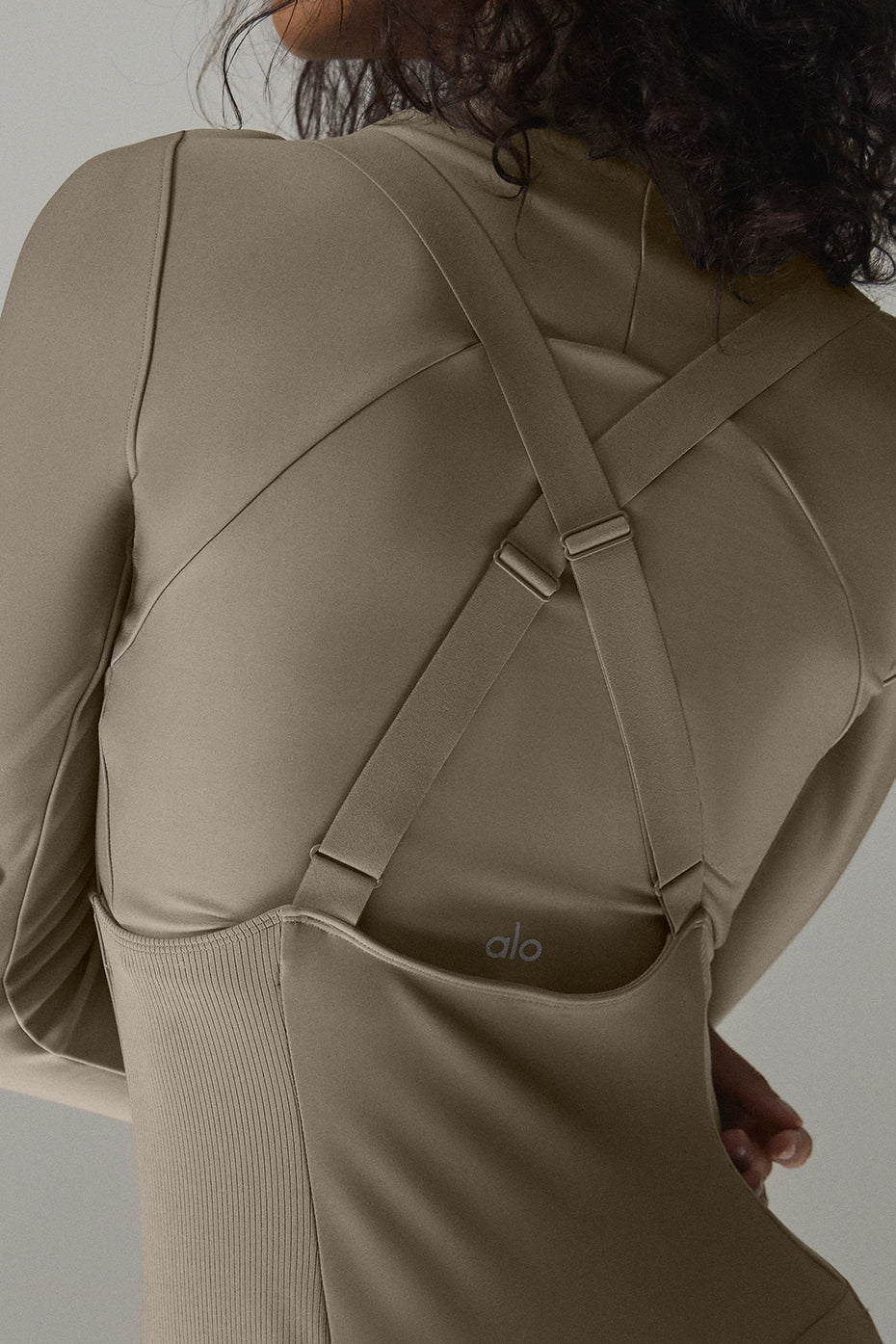 Alo Yoga Airlift Winter Warm Mesh Ski Time Long Sleeve-Light Cocoa