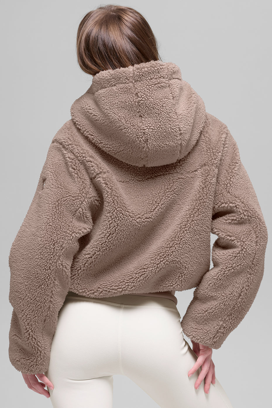 Alo Yoga Foxy Sherpa Jacket  -  Chai Latte