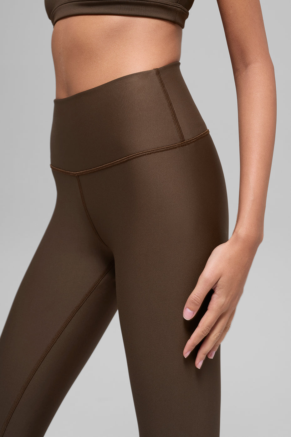 Alo yoga Airlift レギンス　バーガンディ Alo Yoga Airlift Winter Warm High-Waist Legging - Espresso