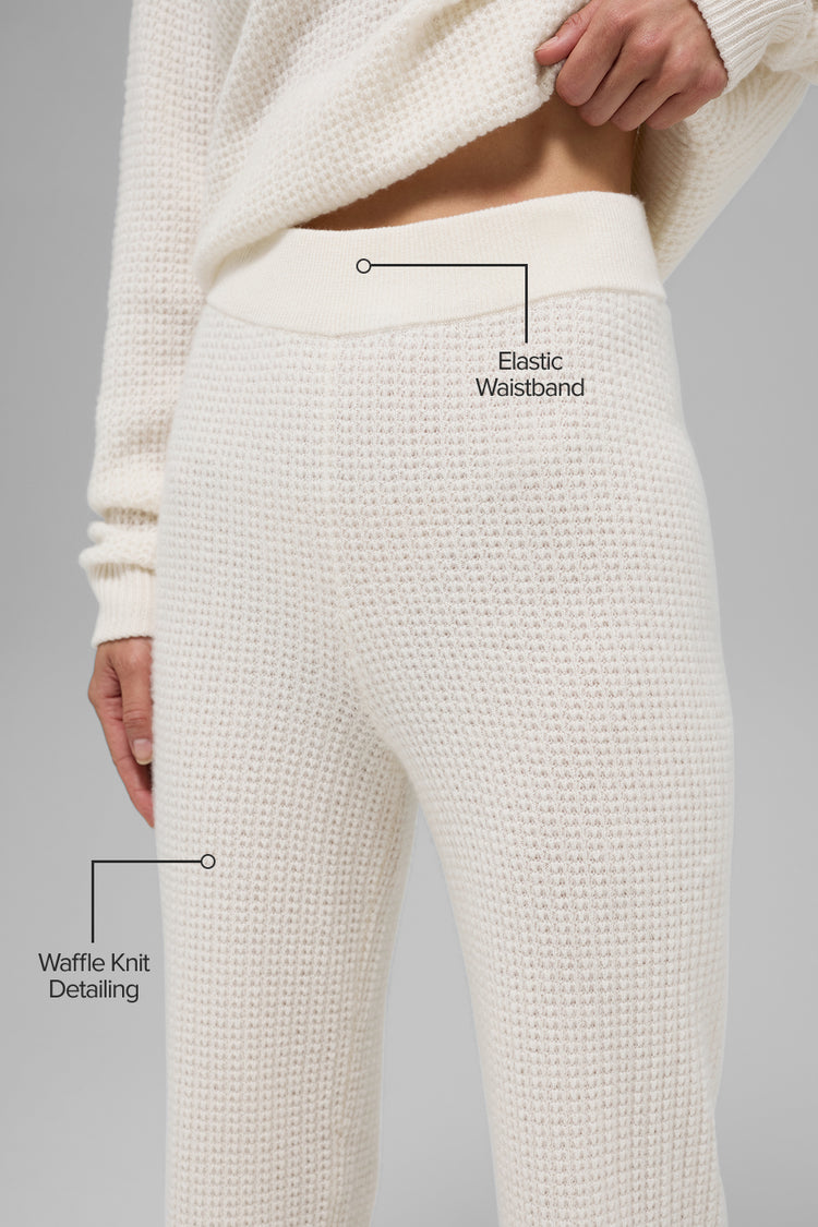 Alo Yoga Cashmere High-Waist Plush Waffle Pant-Ivory
