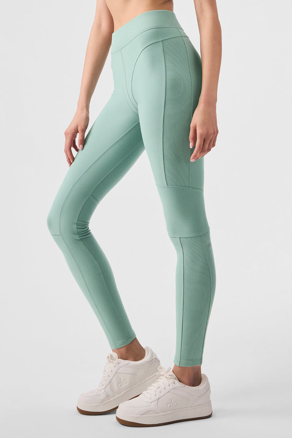 Alo Yoga Alosoft High-Waist Head Start Legging-Botanical Green