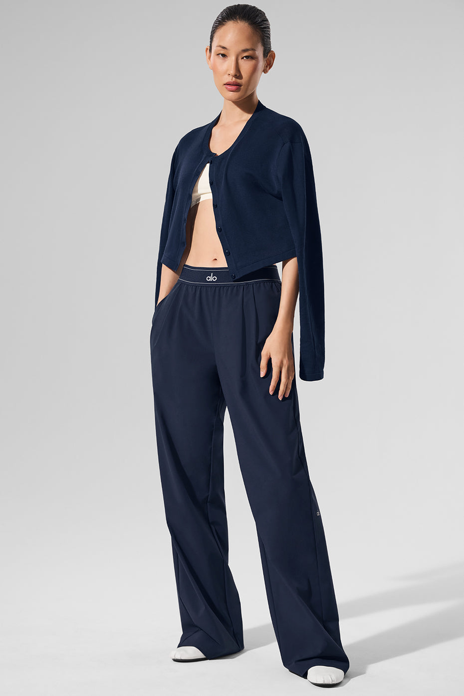 Alo Yoga Suit Up Trouser (Long) - Navy – Kanadadan Kapına