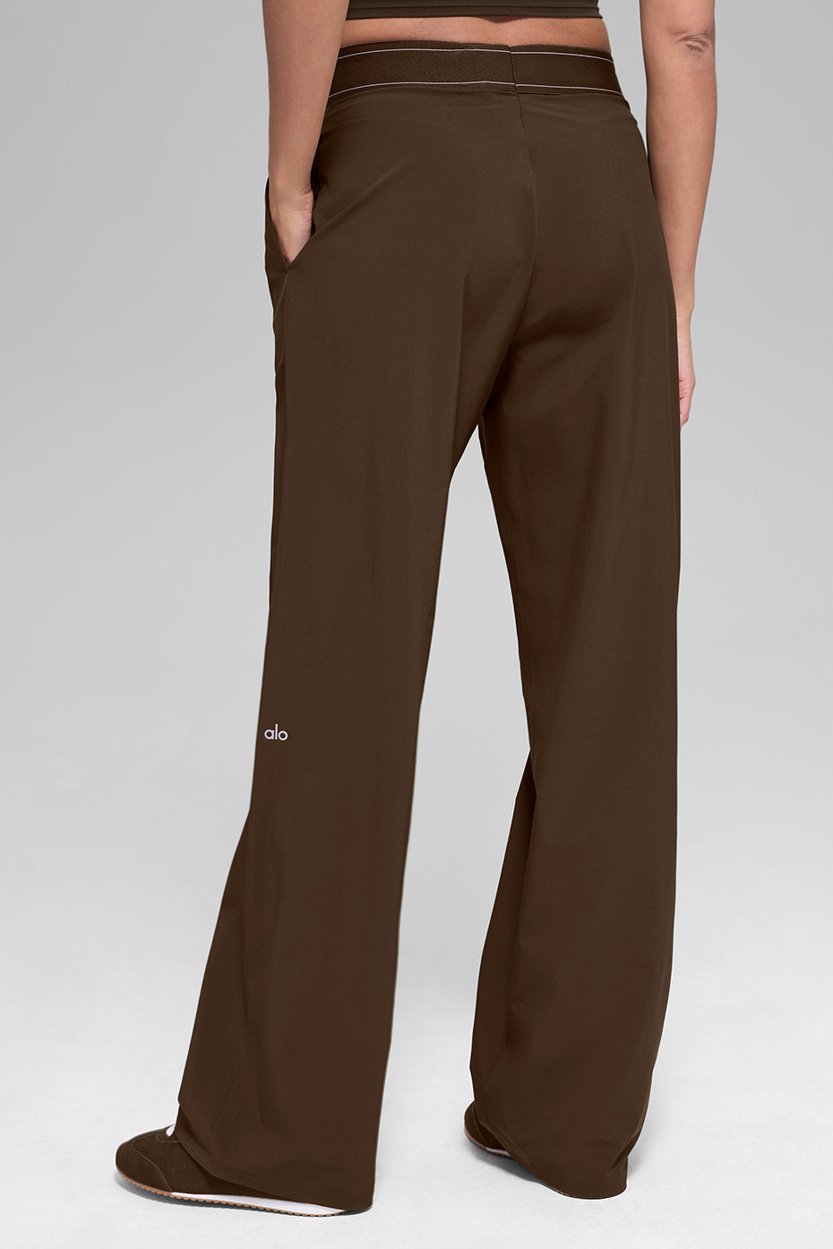 Alo Yoga Suit Up Trouser (Long)  -  Espresso