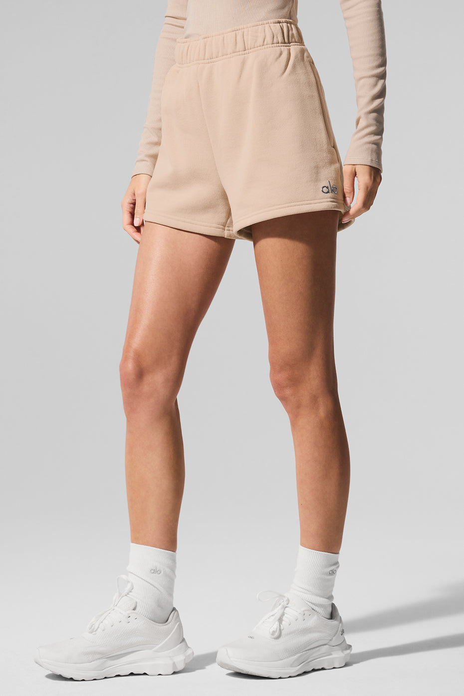 Alo Yoga Accolade Short- Macadamia