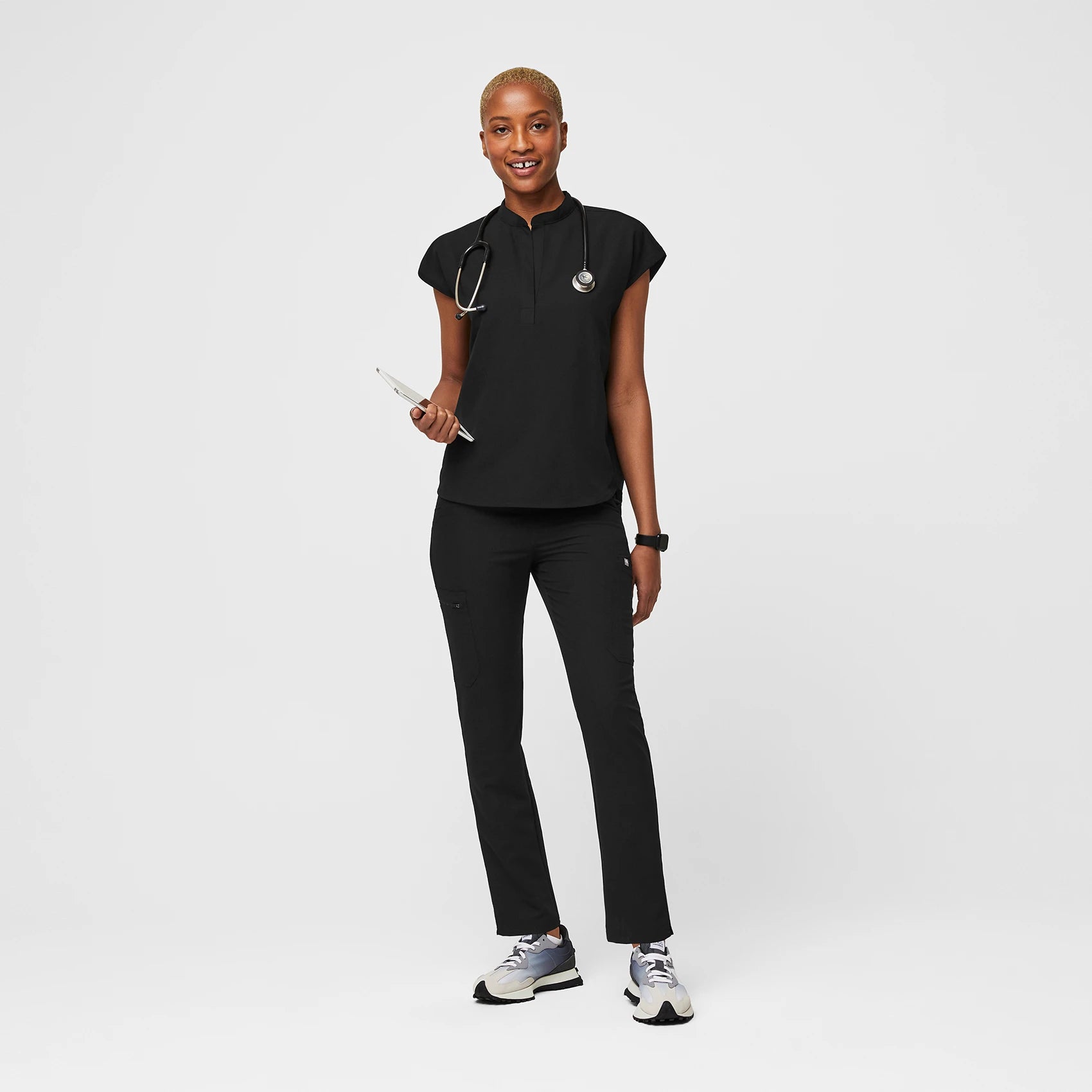 FIGS Rafaela Oversized Scrub Top™-Black – Kanadadan Kapına
