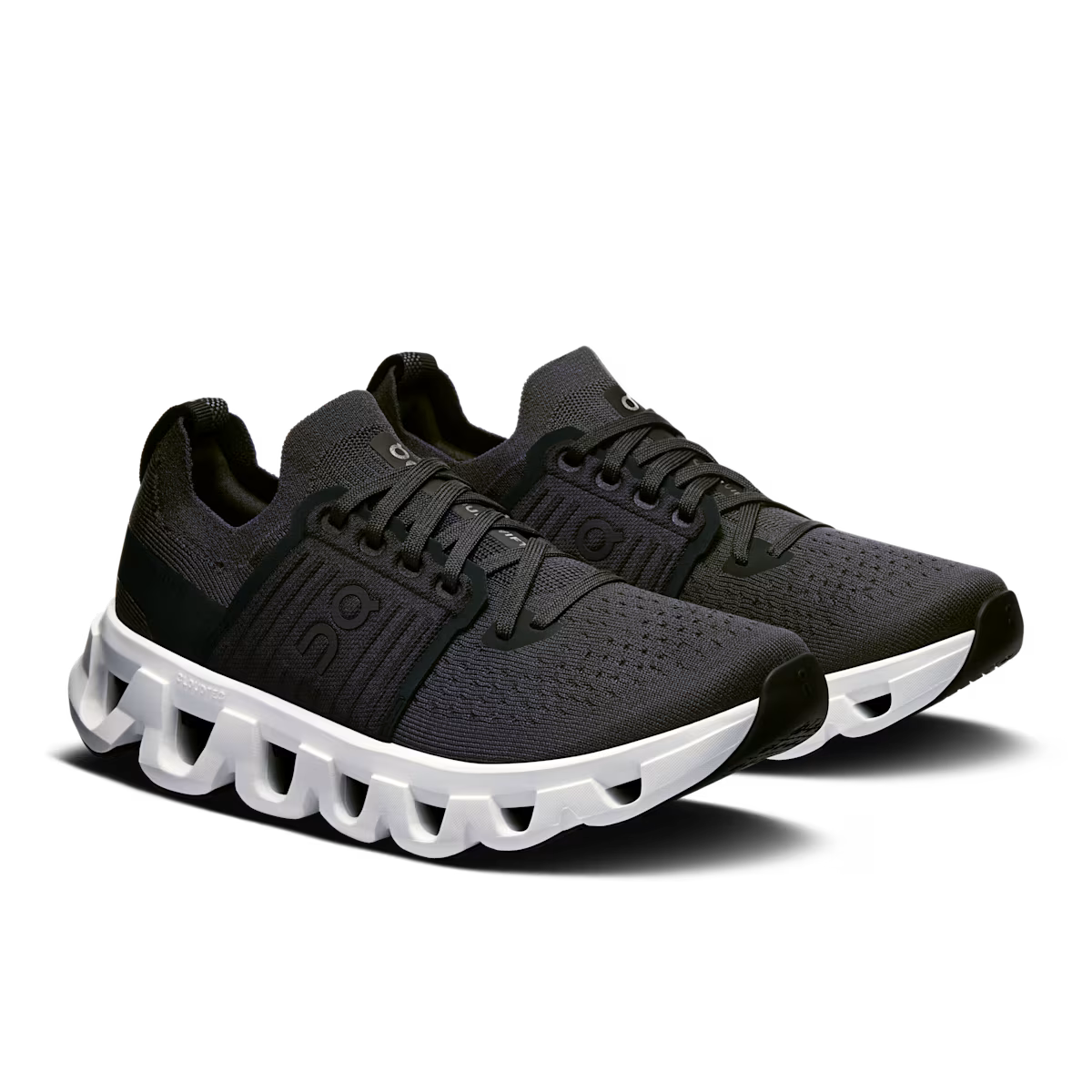 On Cloud Women Cloudswift 4 - Black | White