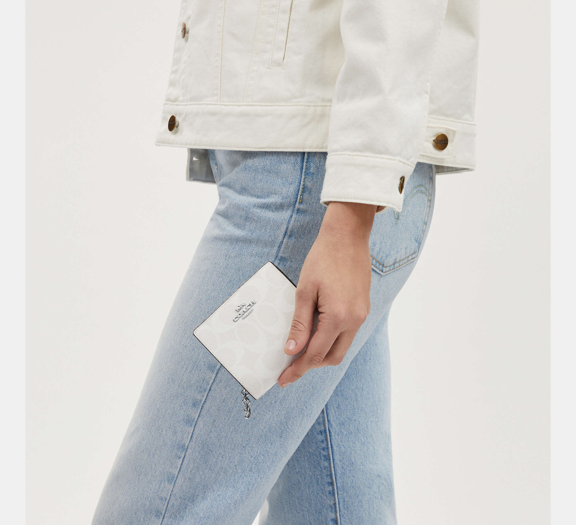 Coach Snap in Signature Wallet White/Chalk Deri Cüzdan - HEMEN TESLİMDE