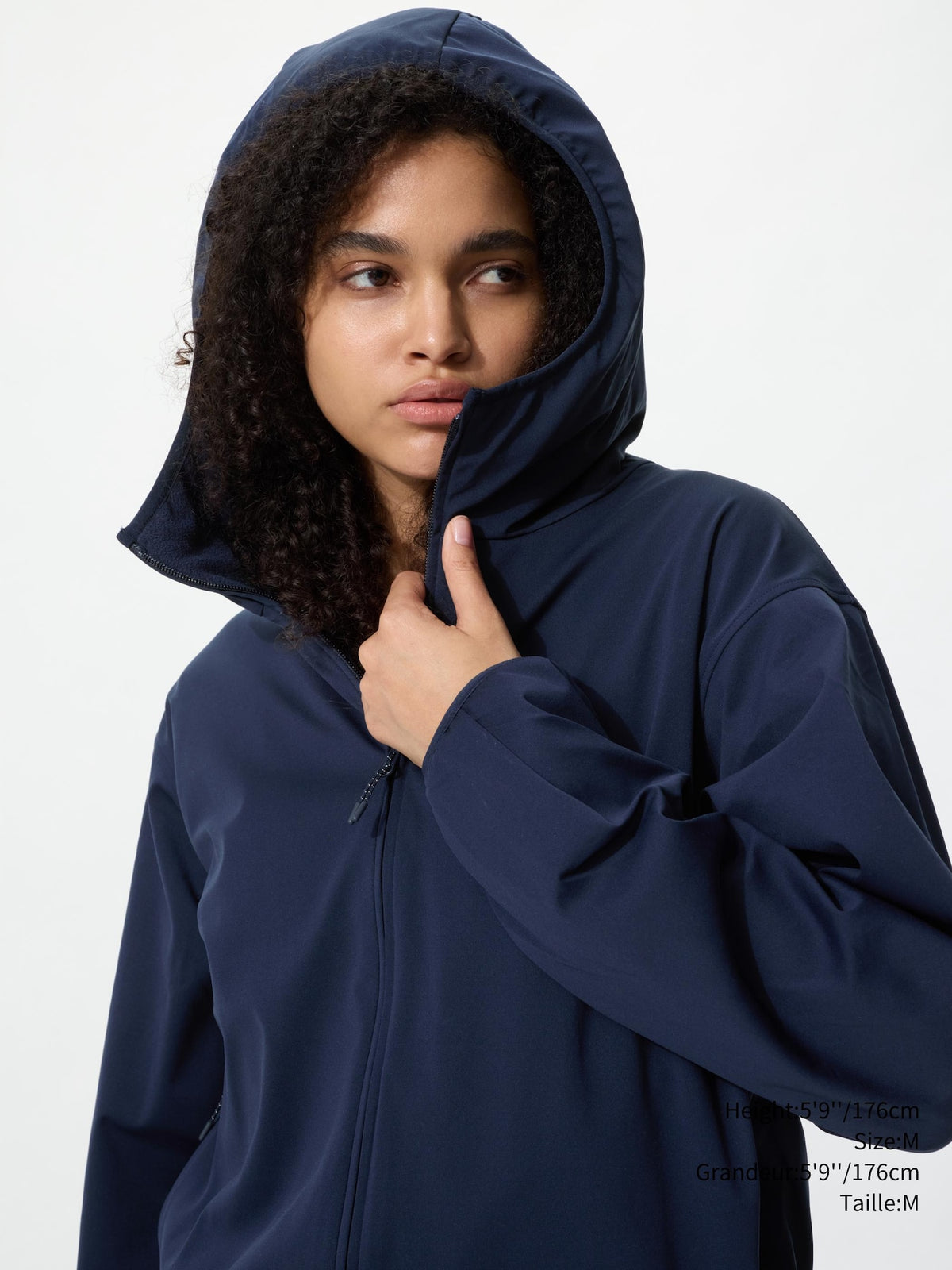 Uniqlo Women  Windproof Fleece Reversible Full-Zip Hoodie  -   09 BLACK