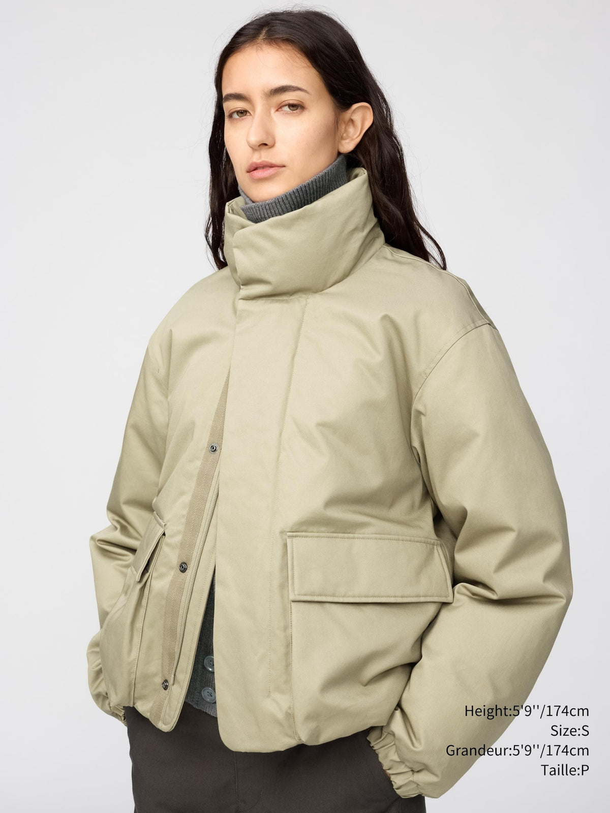 Uniqlo Women Hybrid Down Short Jacket  -  09 BLACK