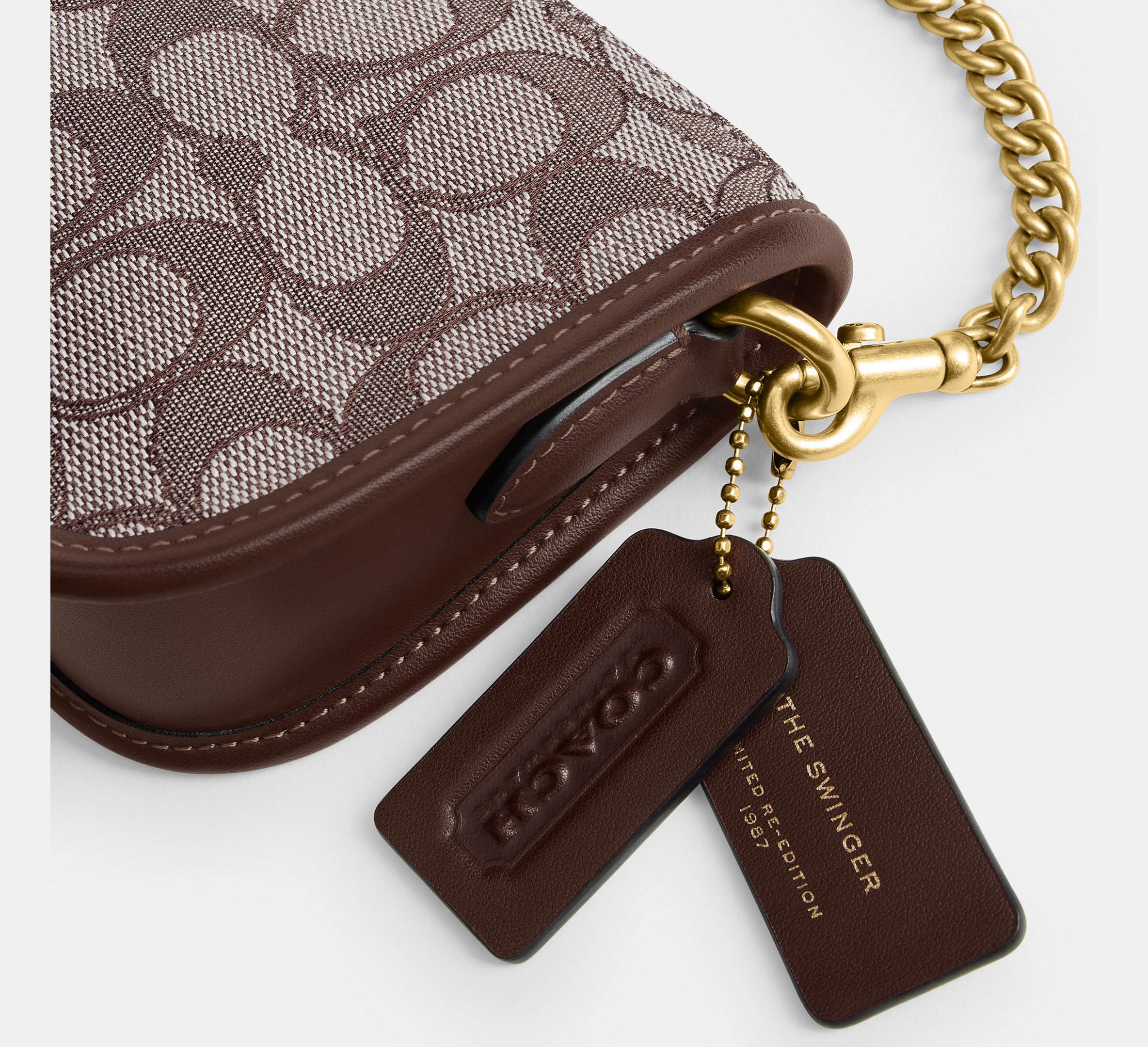 Srijal Basnet様COACHシグネチャー ヒューストン スリング Coach Swinger Bag 20 In Signature Jacquard SEZON - Brass/Oak Maple