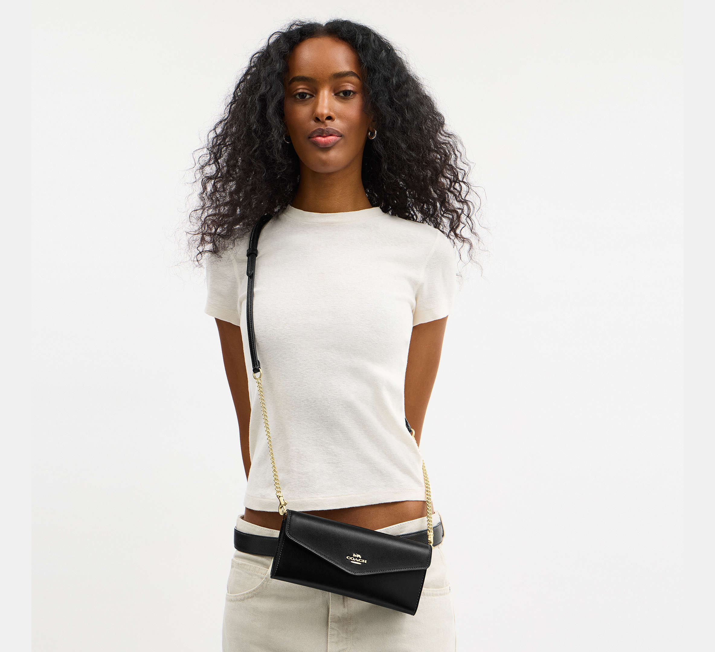 Coach Klare Wallet With Chain - Gold/Black - Hemen Teslimde