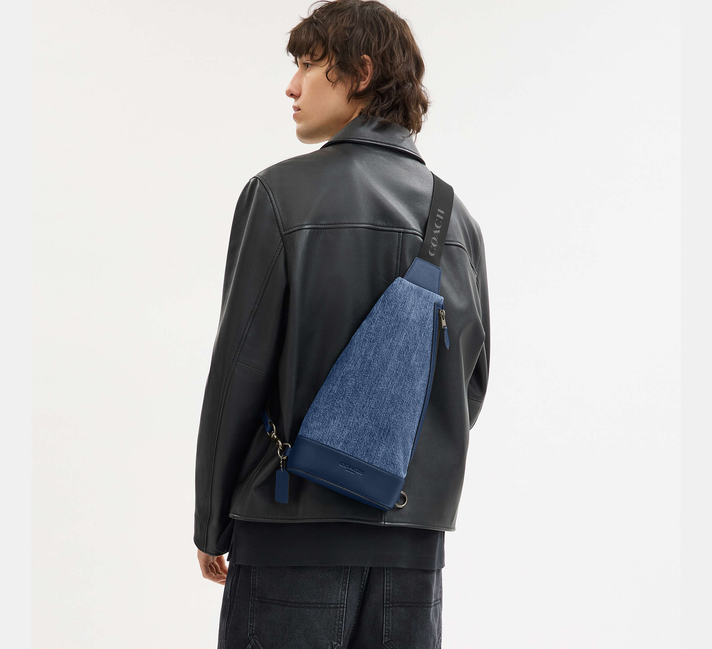 Coach Dominic Sling Pack - Qb/Denim/Deep Blue