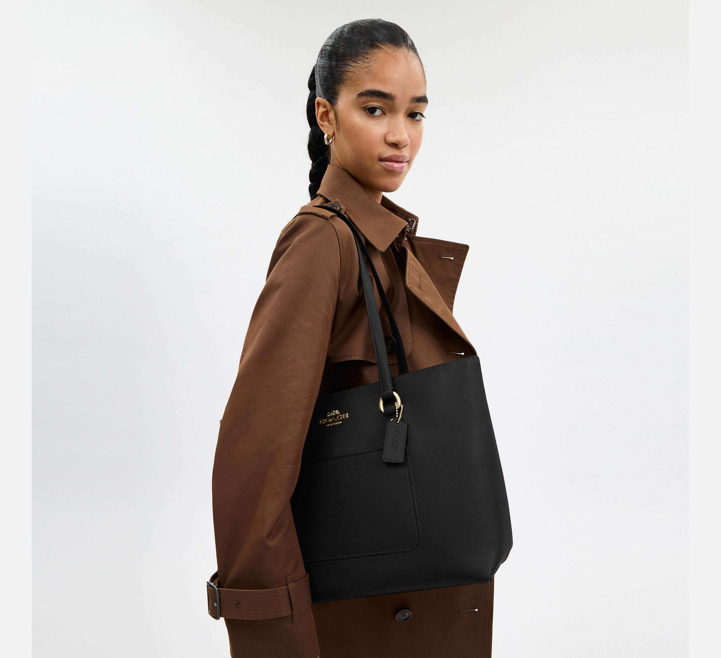 Coach Station Tote Bag-Gold/Black