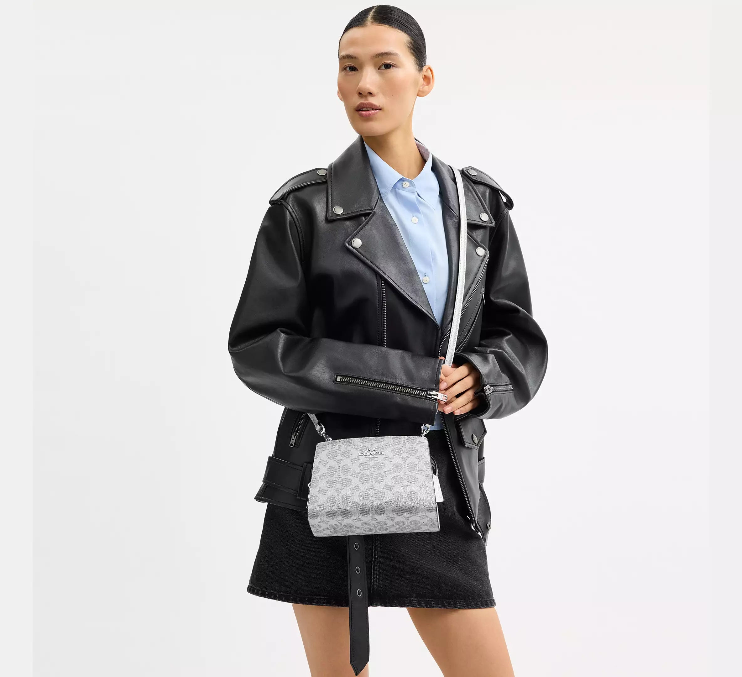 Coach Gia Crossbody Bag In Signature  - Silver